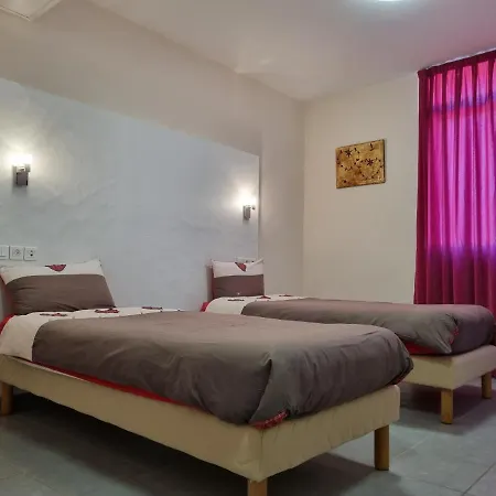 Thaya Hotel Hotel Charix